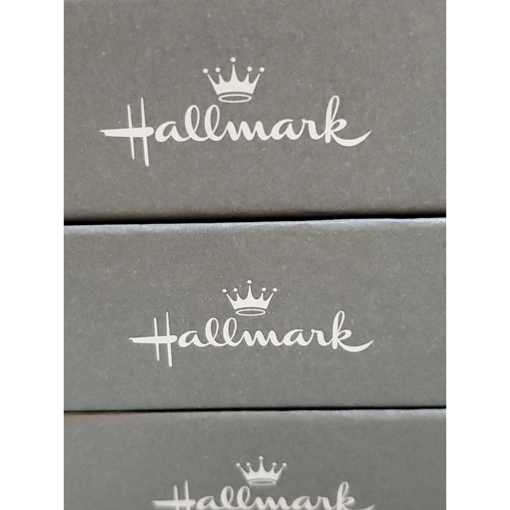 Hallmark 16 Cards 17 Envelopes Christmas Cards‎ PET Themed Cute DOGS & CATS TREE